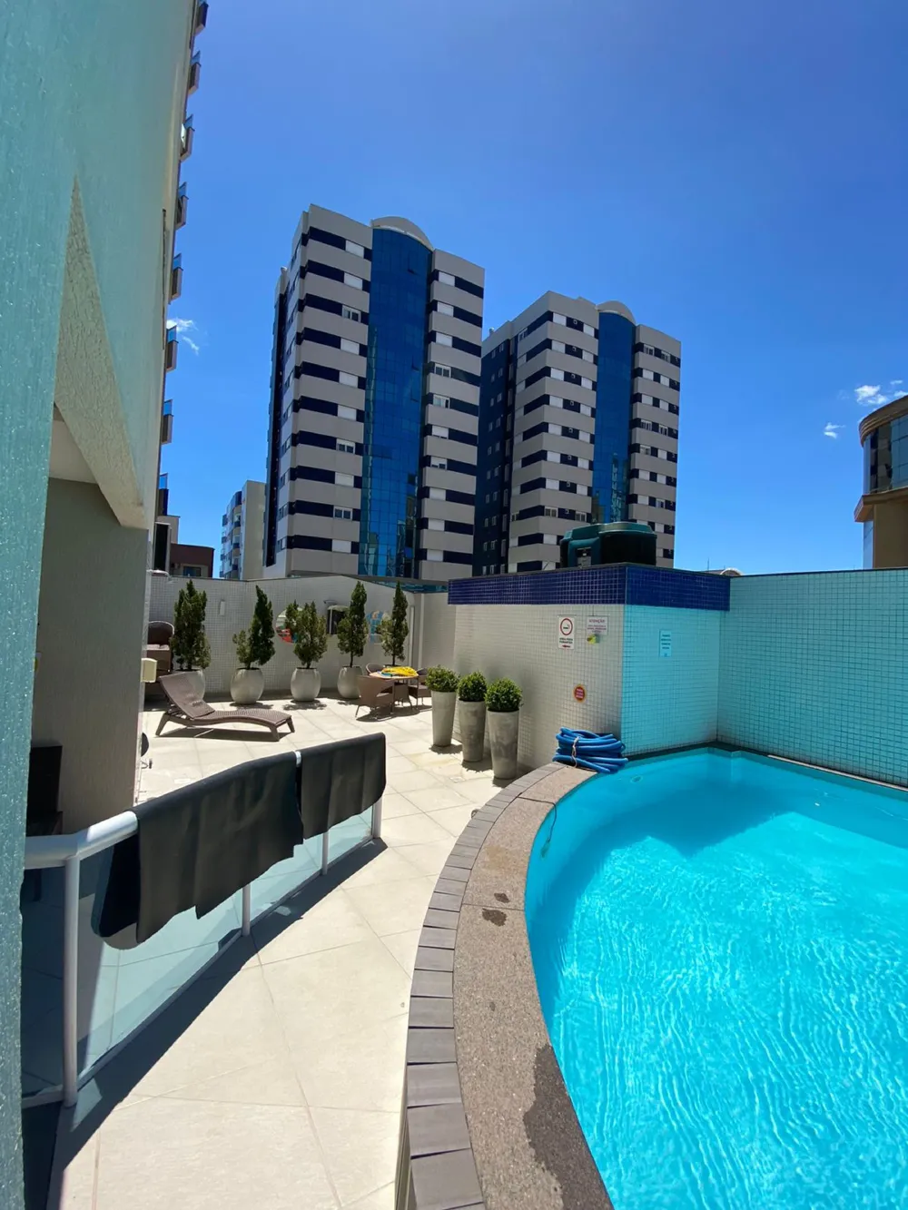 Apartamento para venda no bairro Meia Praia em Itapema