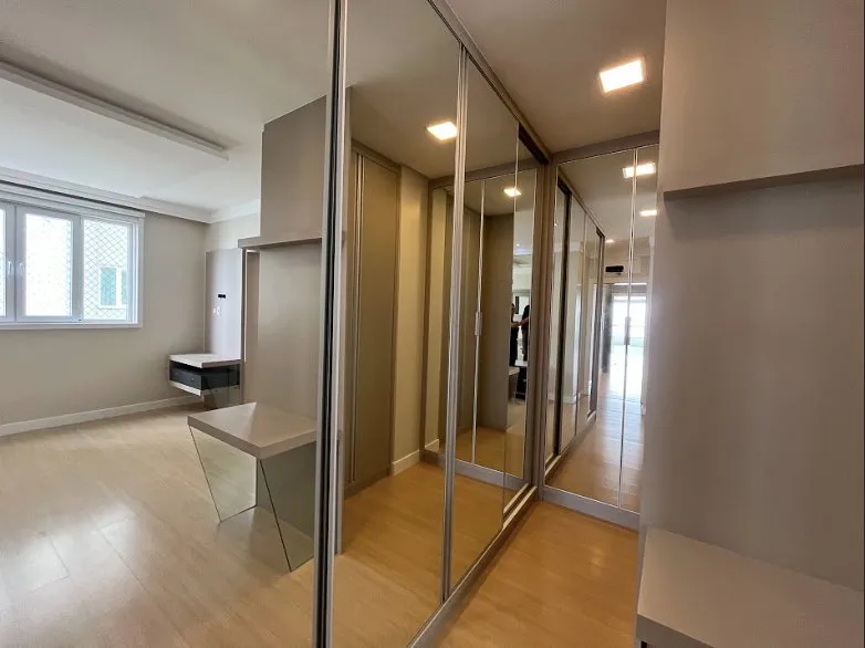 Apartamento para venda no bairro Estreito em Itapema