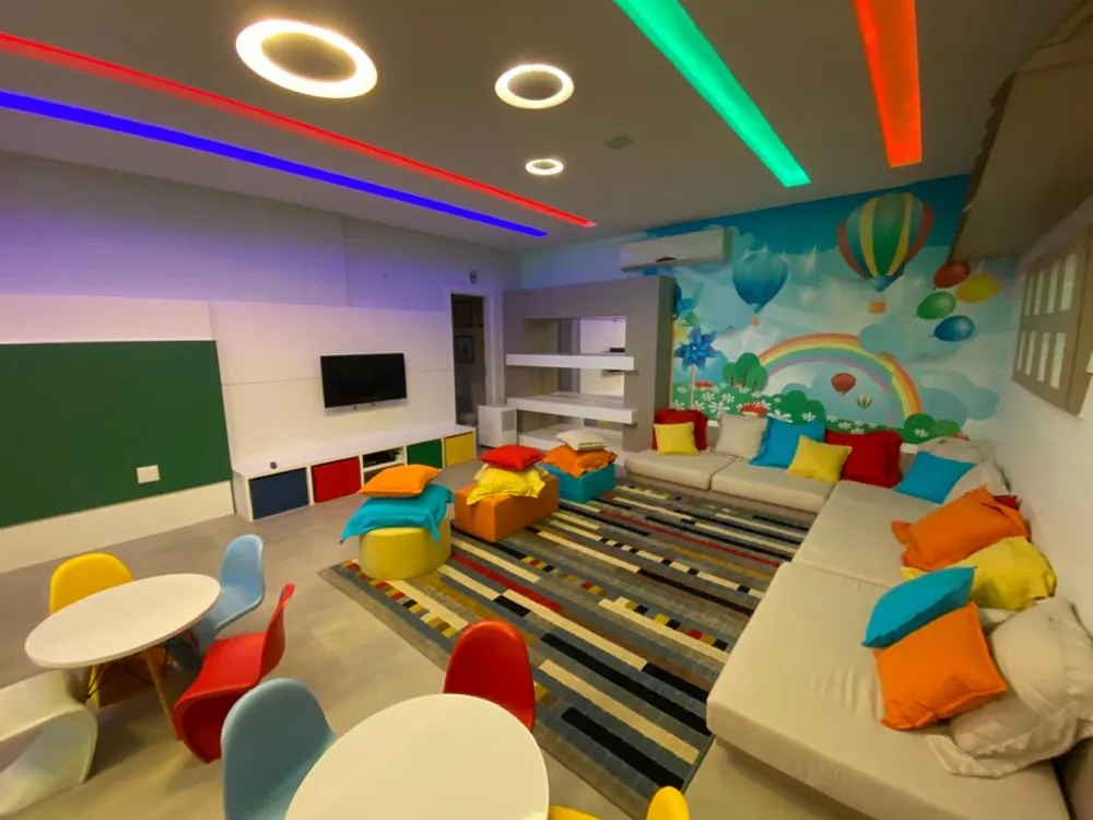 Apartamento para venda no bairro Meia Praia em Itapema