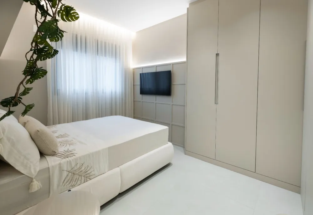 Apartamento para venda no bairro Meia Praia em Itapema