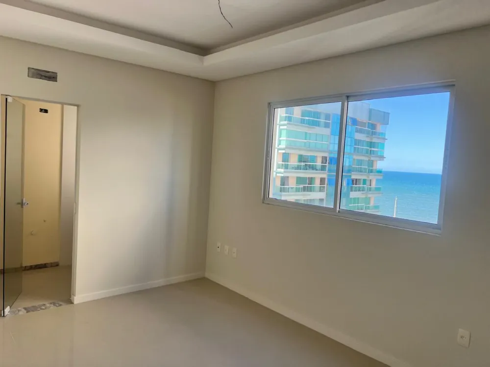 Apartamento para venda no bairro Meia Praia em Itapema