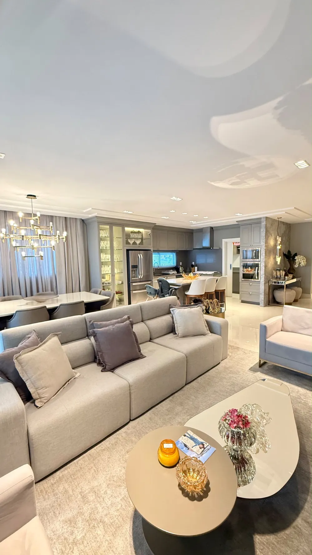 Apartamento para venda no bairro Meia Praia em Itapema