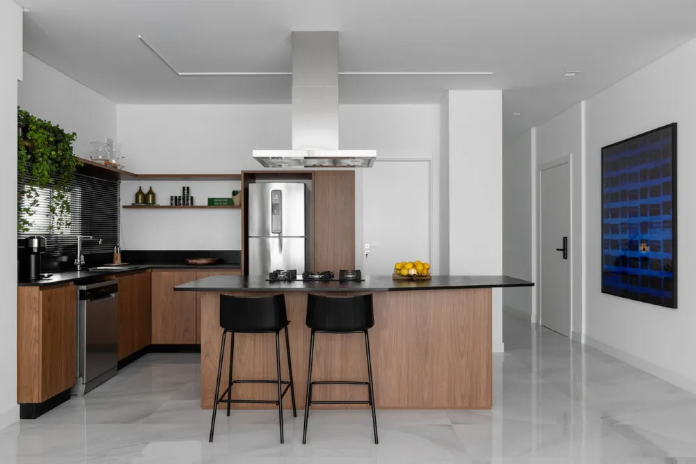 Apartamento para venda no bairro Meia Praia em Itapema