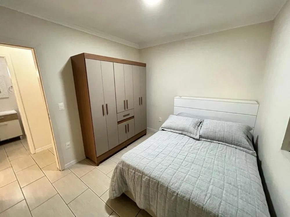 Apartamento para venda no bairro Meia Praia em Itapema