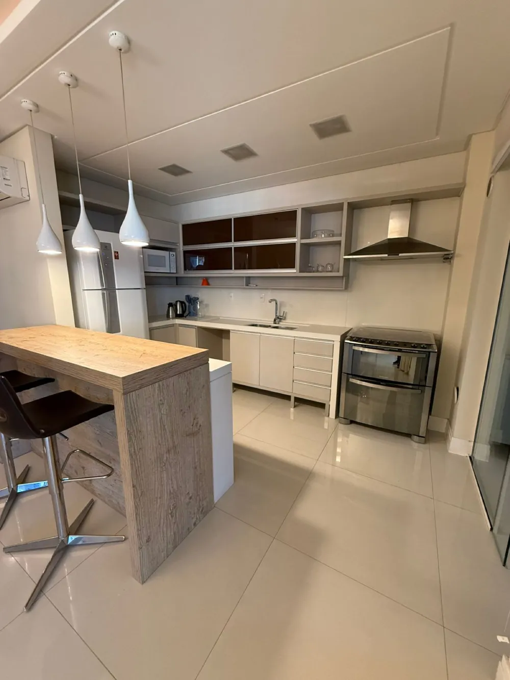 Apartamento para venda no bairro Meia Praia em Itapema