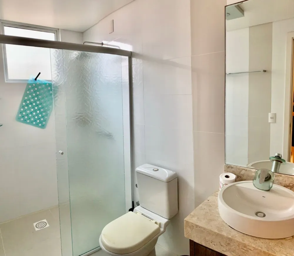 Apartamento para venda no bairro Meia Praia em Itapema