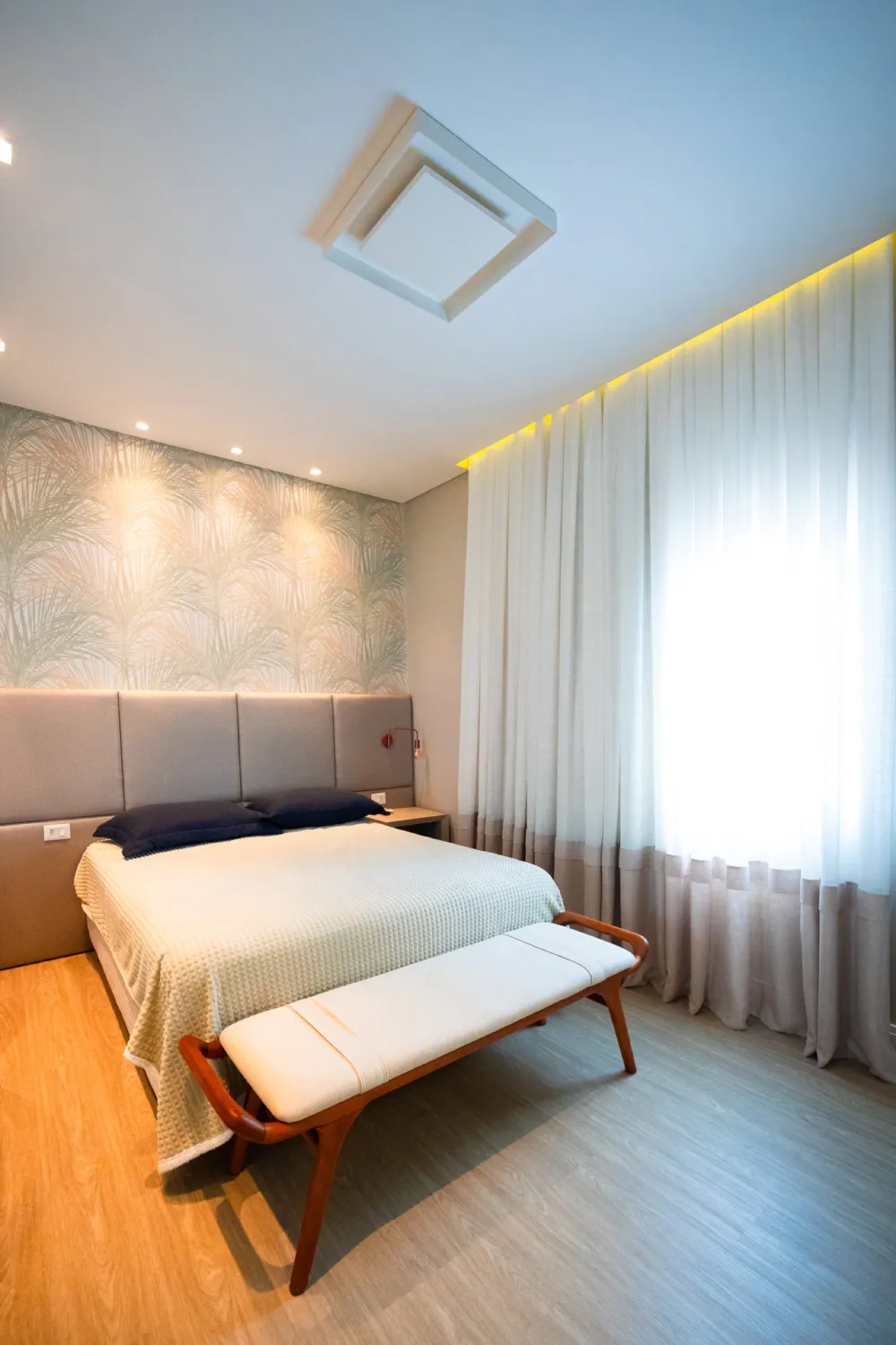 Apartamento para venda no bairro Meia Praia em Itapema
