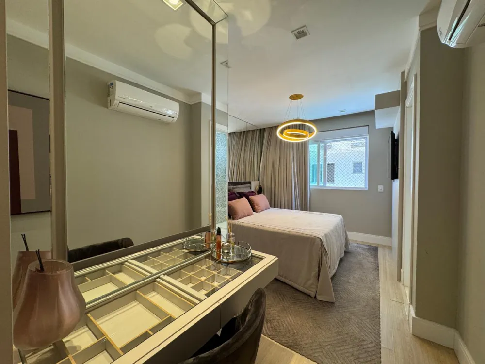 Apartamento para venda no bairro Meia Praia em Itapema
