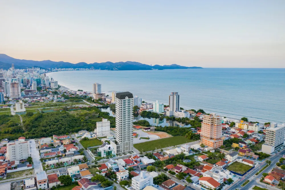 Apartamento para venda no bairro Perequê em Porto Belo
