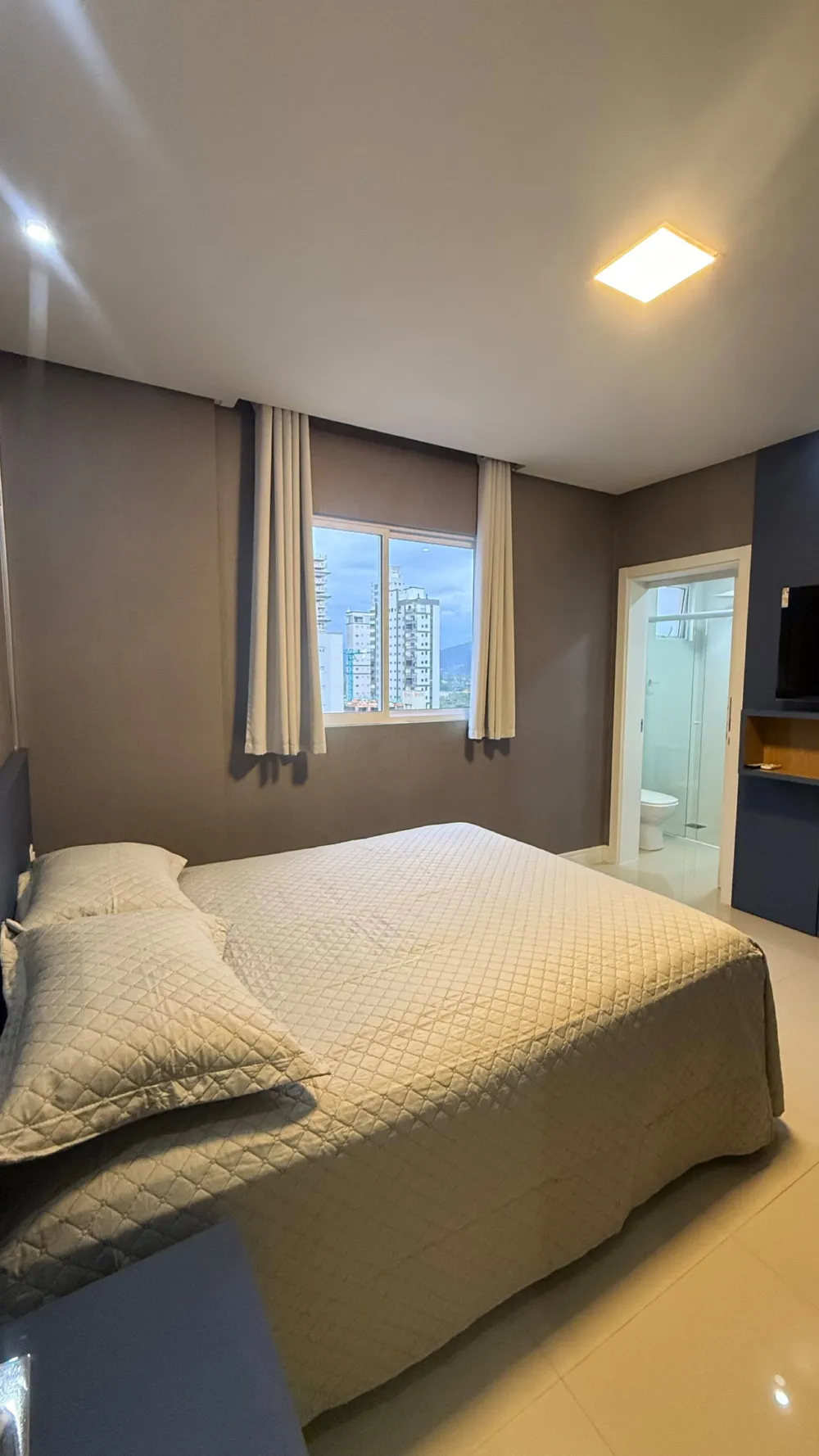 Apartamento 3 quartos para venda no bairro Meia Praia em Itapema
