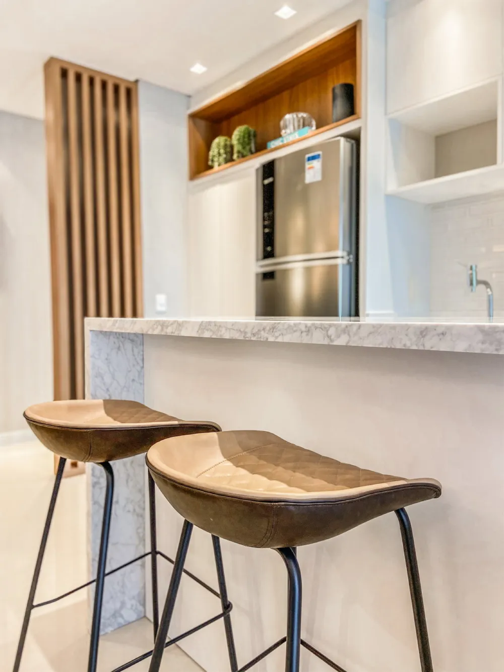 Apartamento para venda no bairro Meia Praia em Itapema