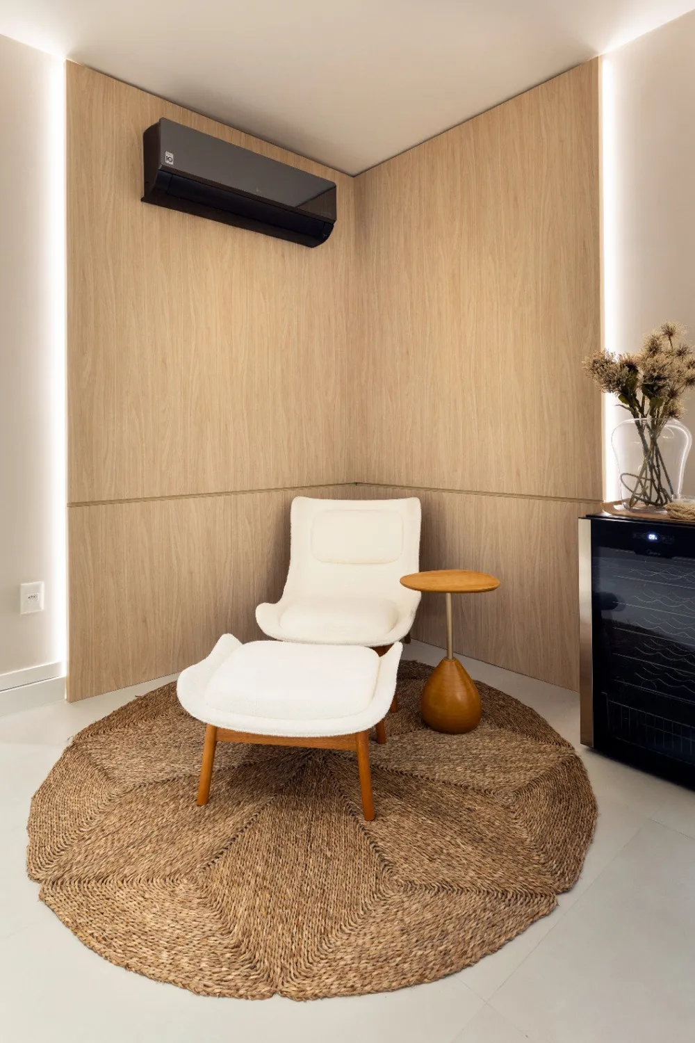Apartamento para venda no bairro Meia Praia em Itapema