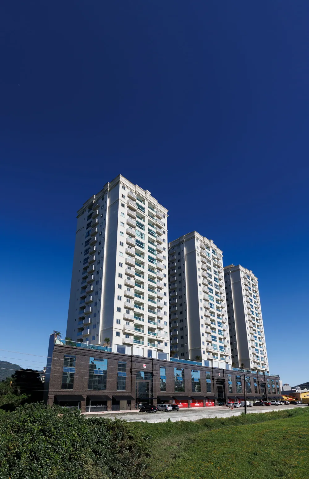 Apartamento para venda no bairro Jardim Praia Mar em Itapema