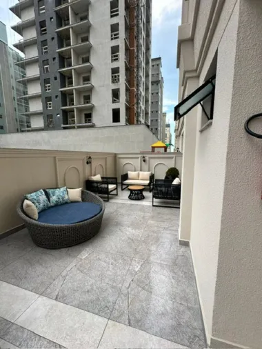 Apartamento para venda no bairro Meia Praia em Itapema