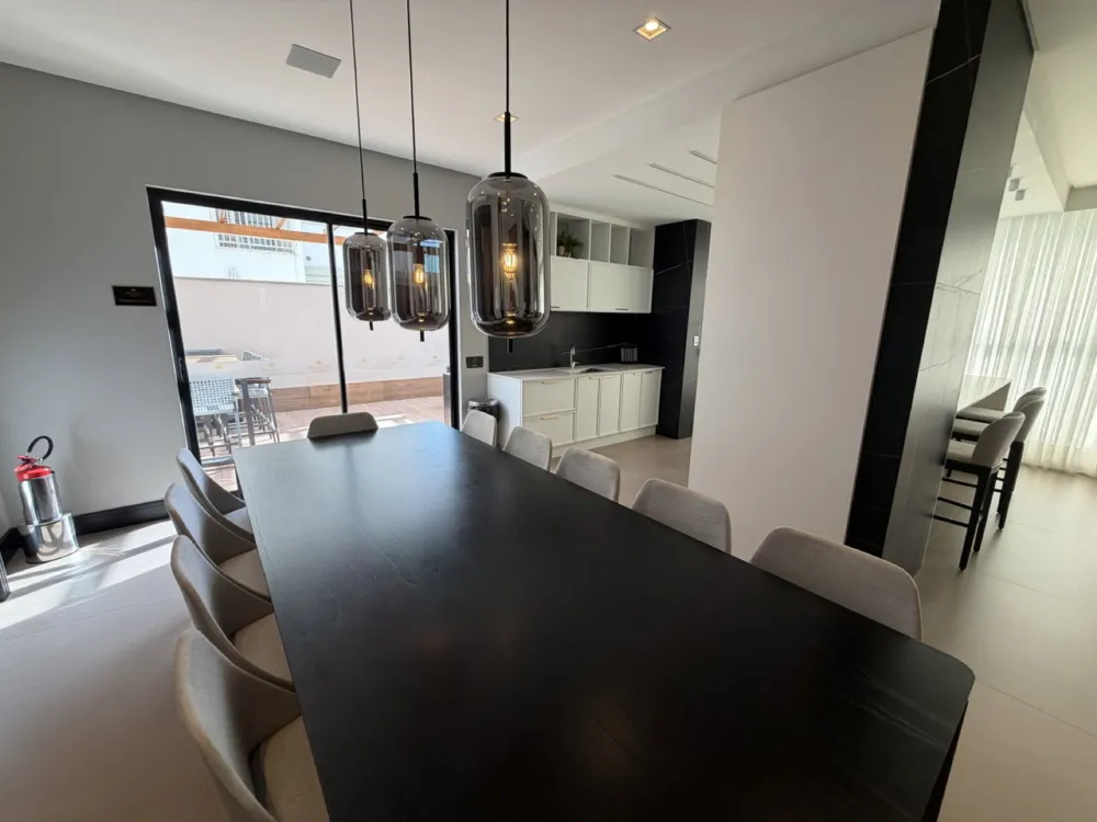 Apartamento para venda no bairro Meia Praia em Itapema
