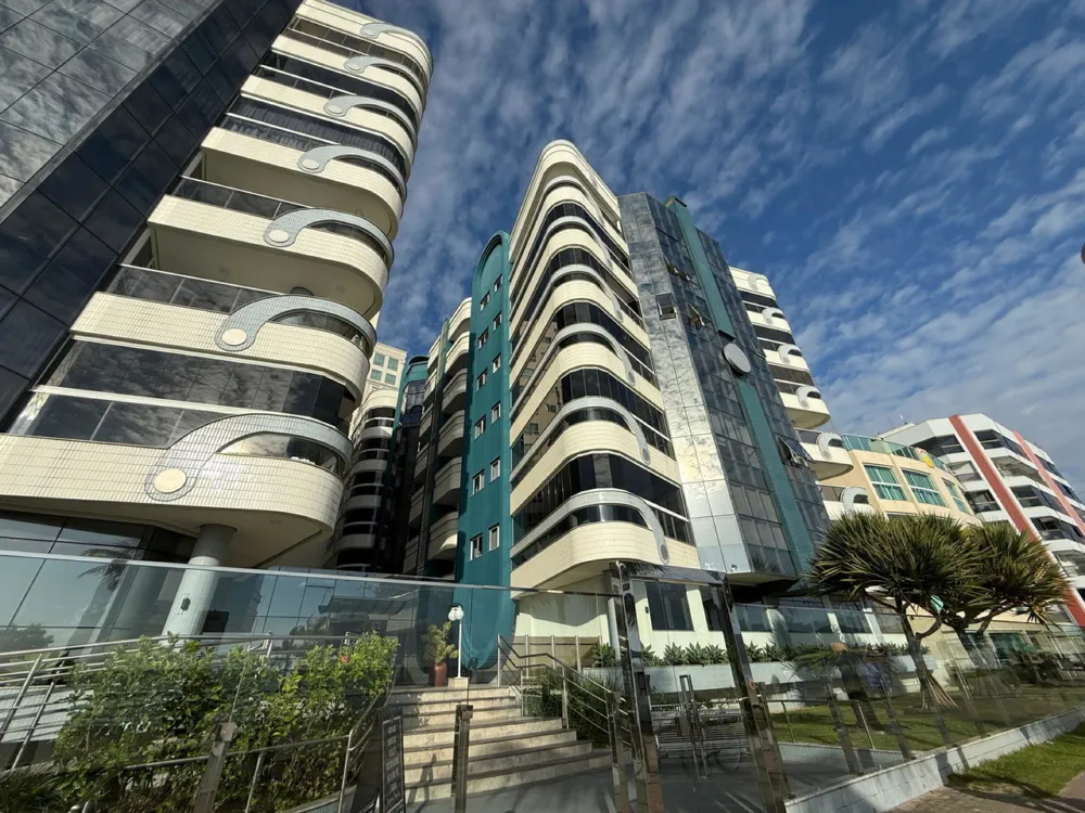 Apartamento para venda no bairro Meia Praia em Itapema
