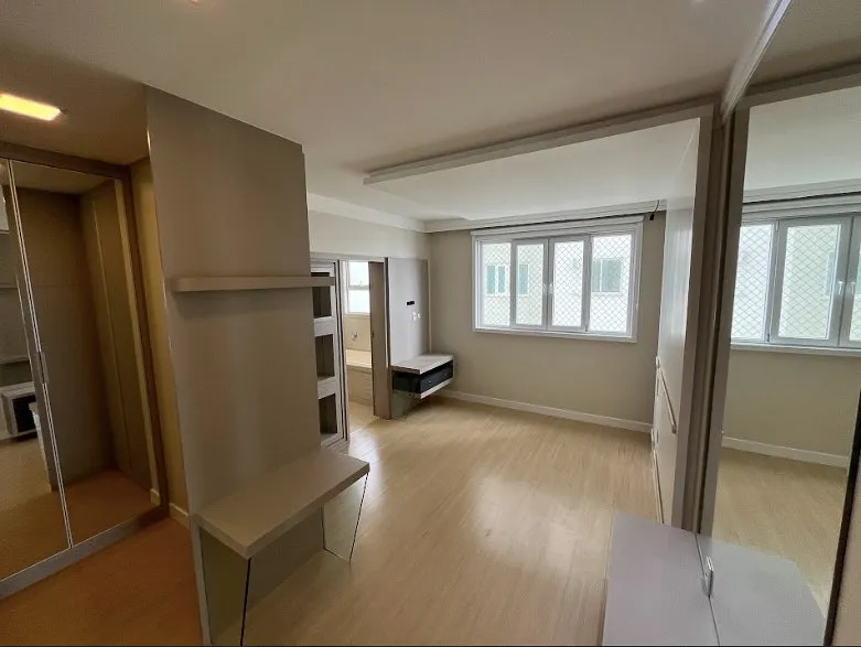 Apartamento para venda no bairro Estreito em Itapema