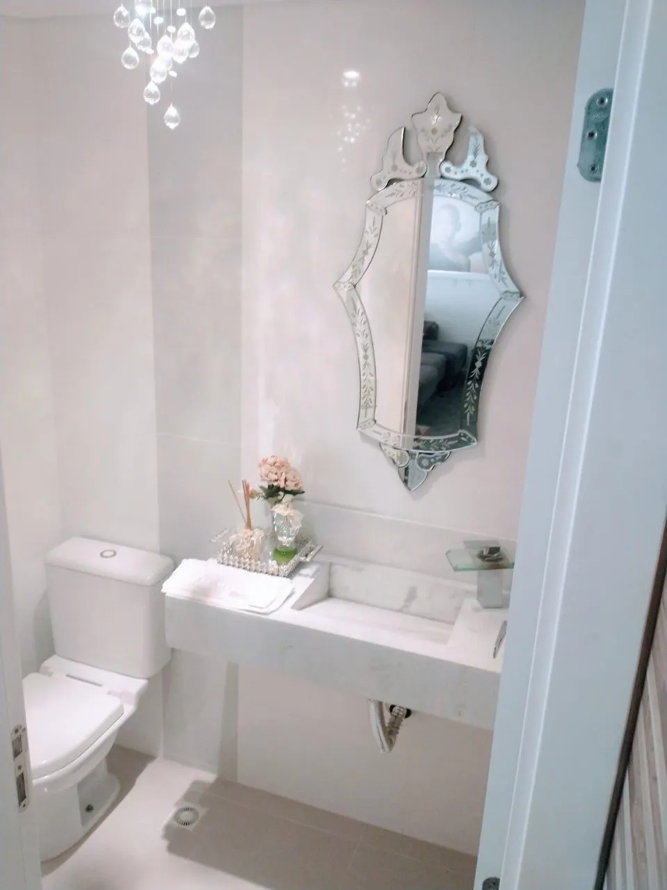 Apartamento para venda no bairro Meia Praia em Itapema