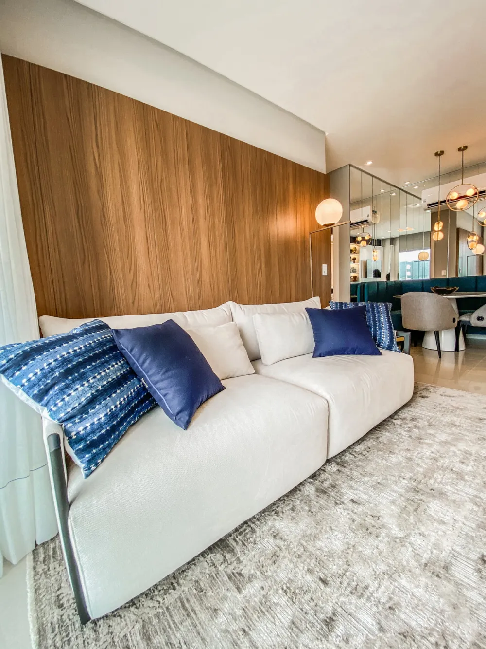 Apartamento para venda no bairro Meia Praia em Itapema