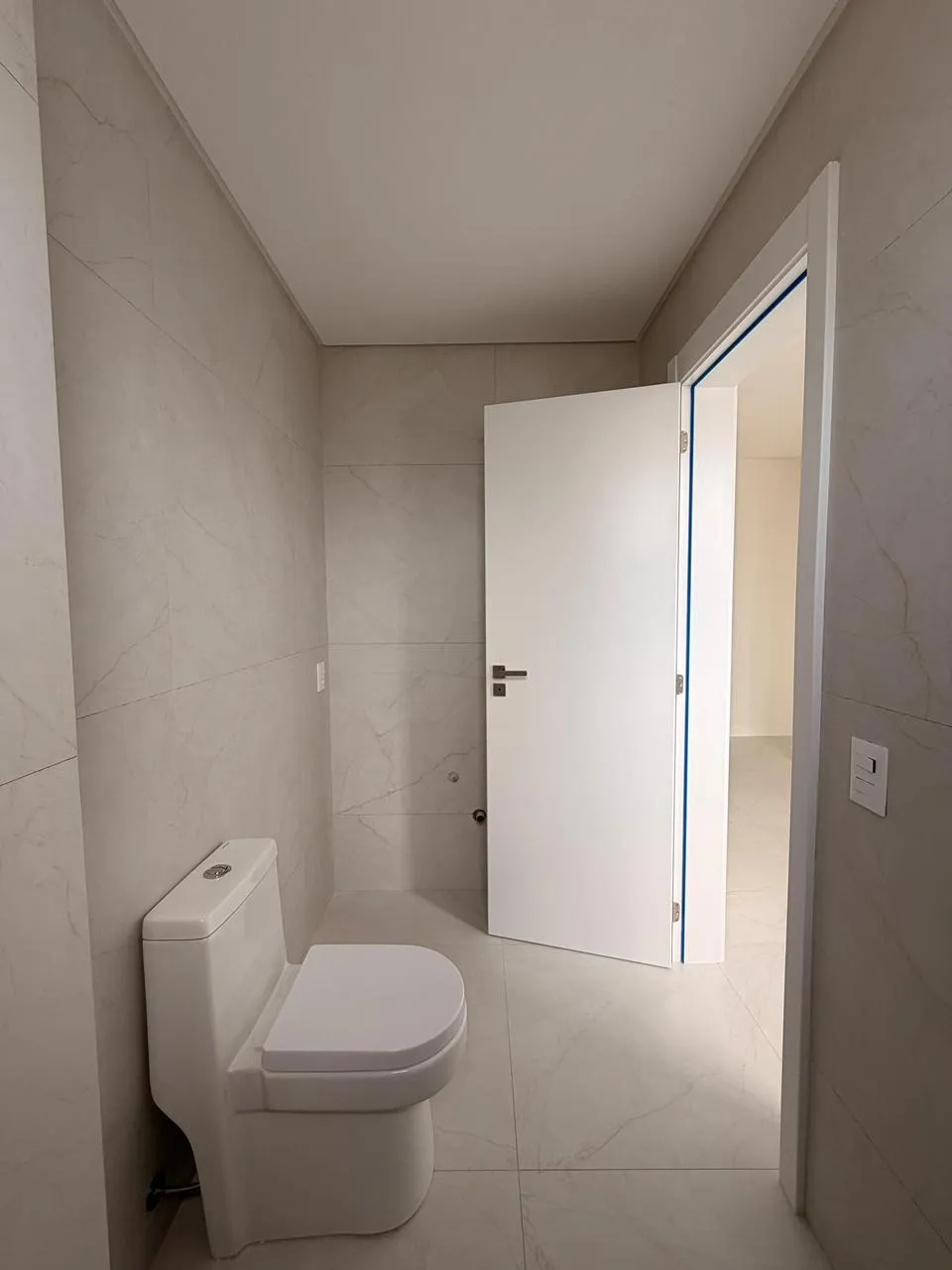 Apartamento para venda no bairro Meia Praia em Itapema