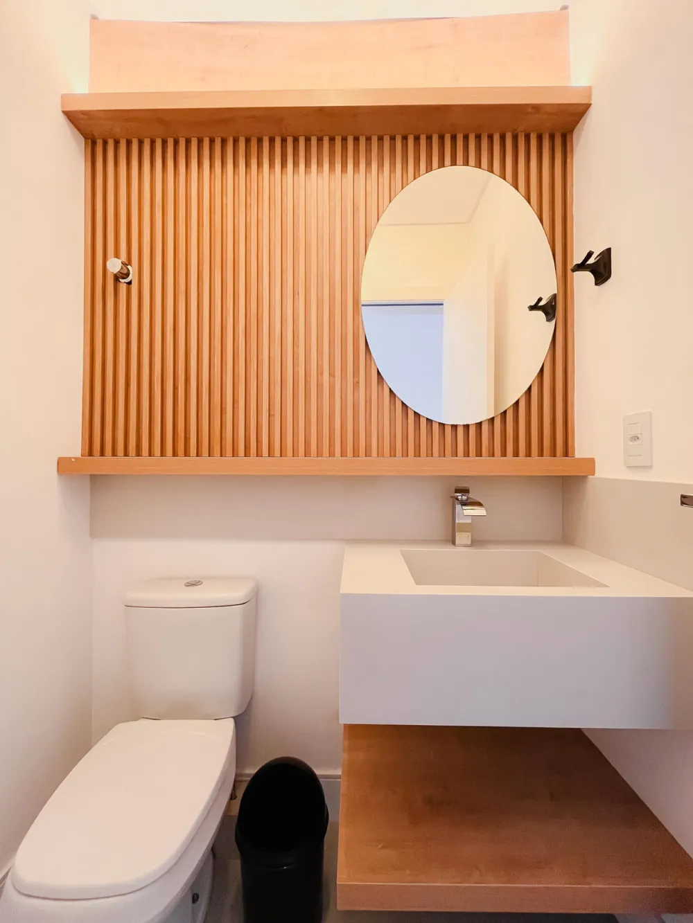 Apartamento para venda no bairro Meia Praia em Itapema