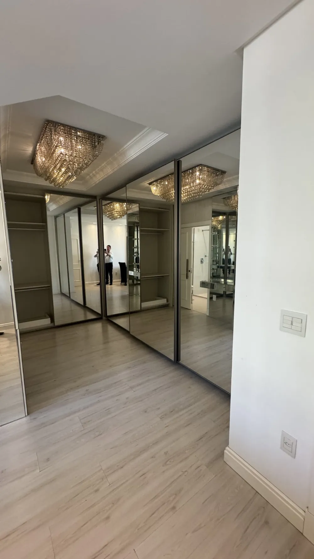 Apartamento 4 quartos para venda no bairro Meia Praia em Itapema