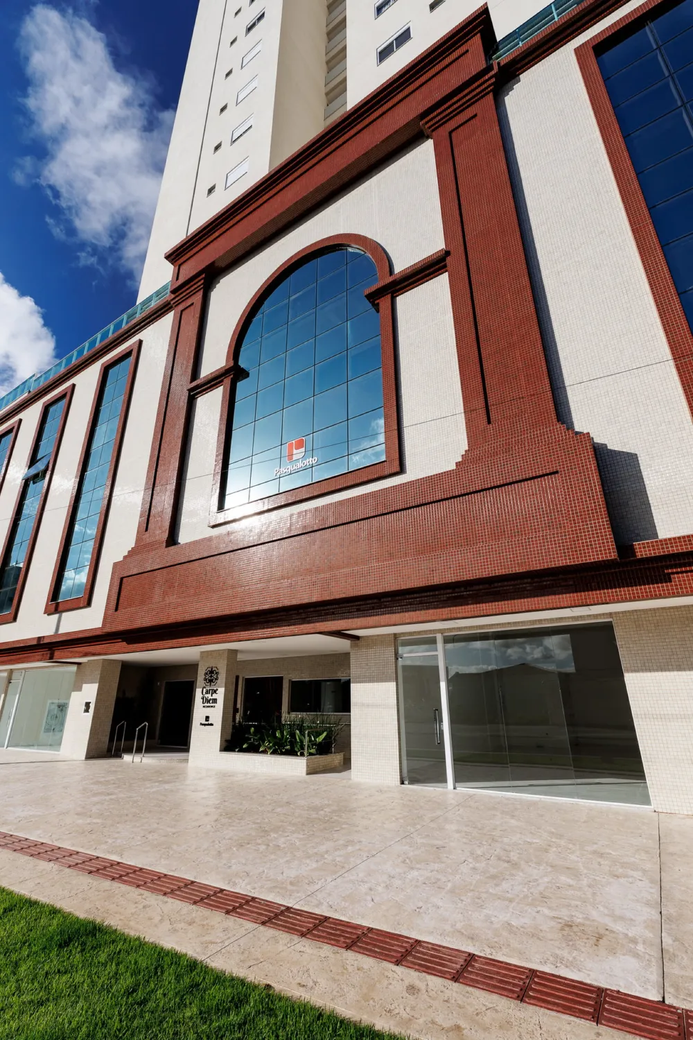 Apartamento para venda no bairro Meia Praia em Itapema