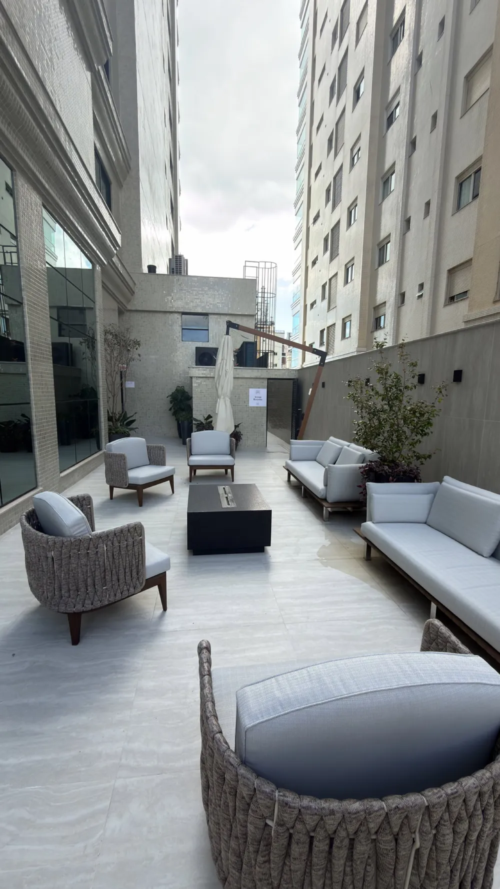 Apartamento 4 quartos para venda no bairro MEIA PRAIA em Itapema