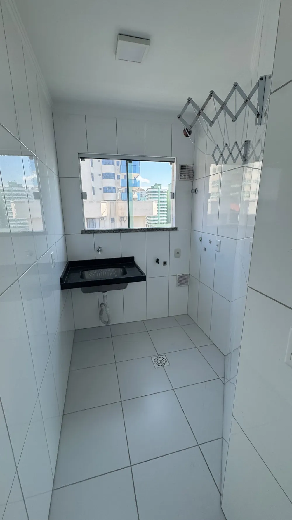 Apartamento 3 quartos para venda no bairro Meia Praia em Itapema