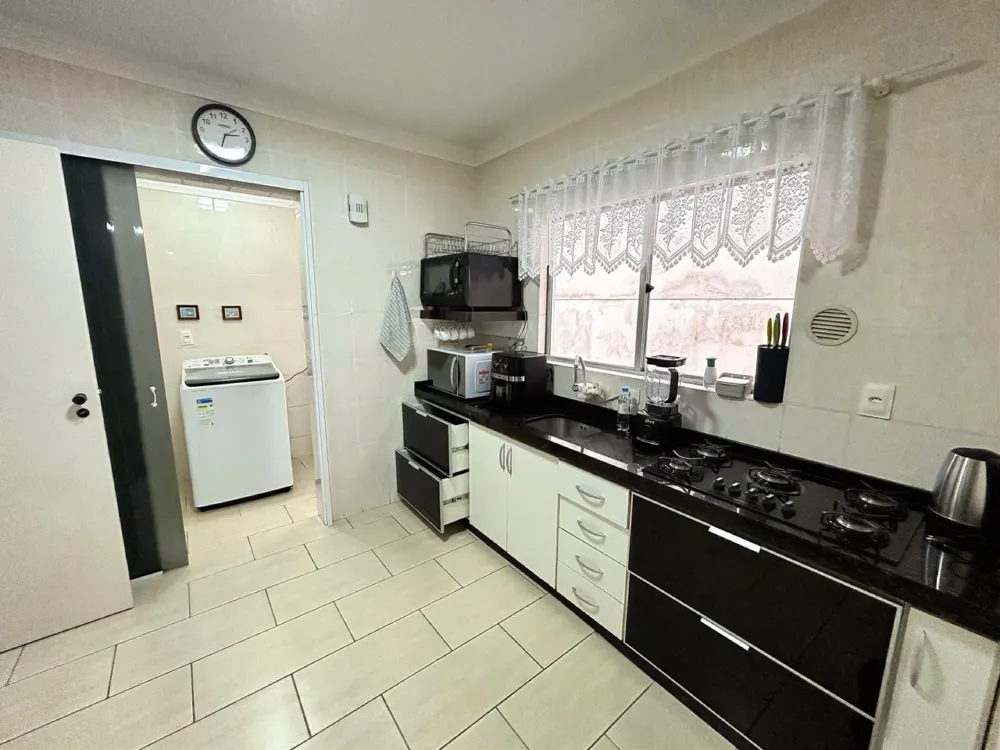 Apartamento para venda no bairro Meia Praia em Itapema