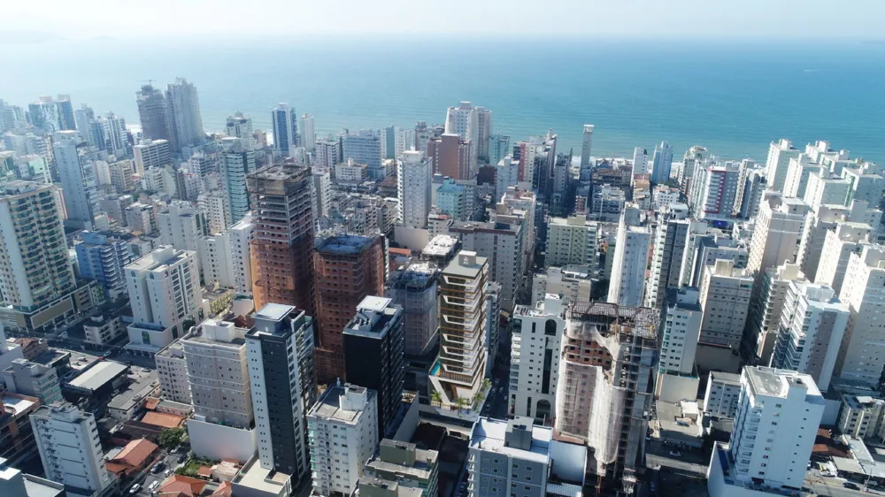 Apartamento para venda no bairro Meia Praia em Itapema