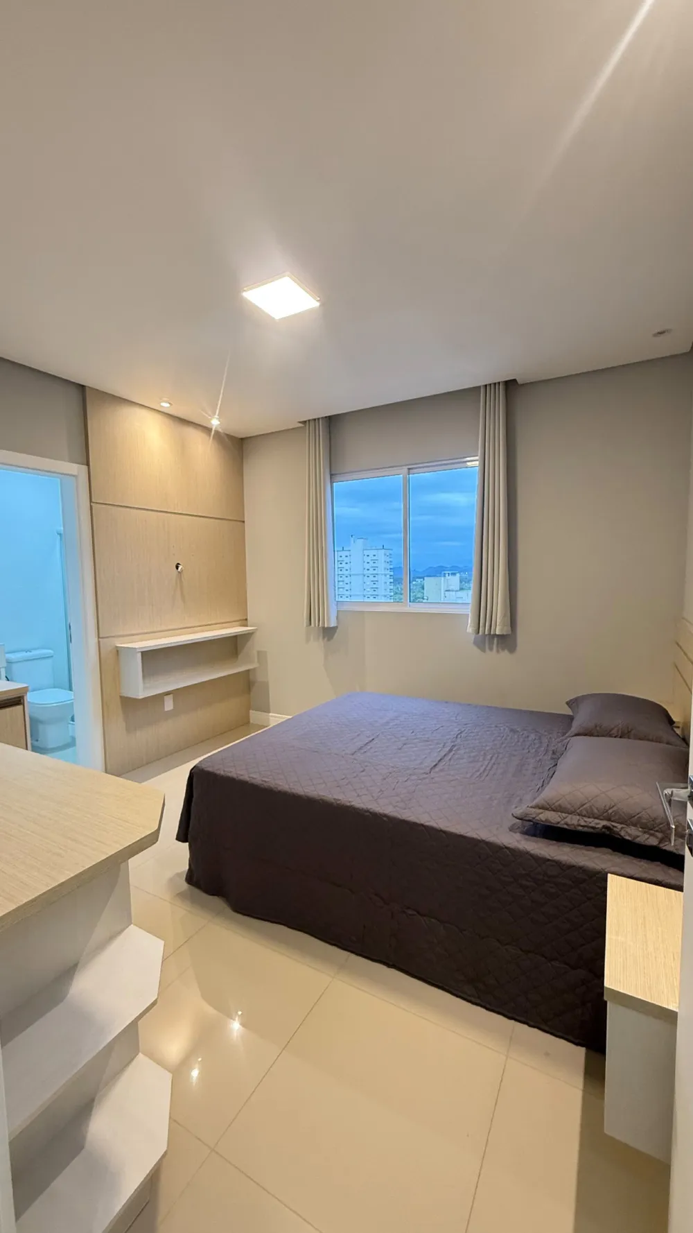 Apartamento 3 quartos para venda no bairro Meia Praia em Itapema