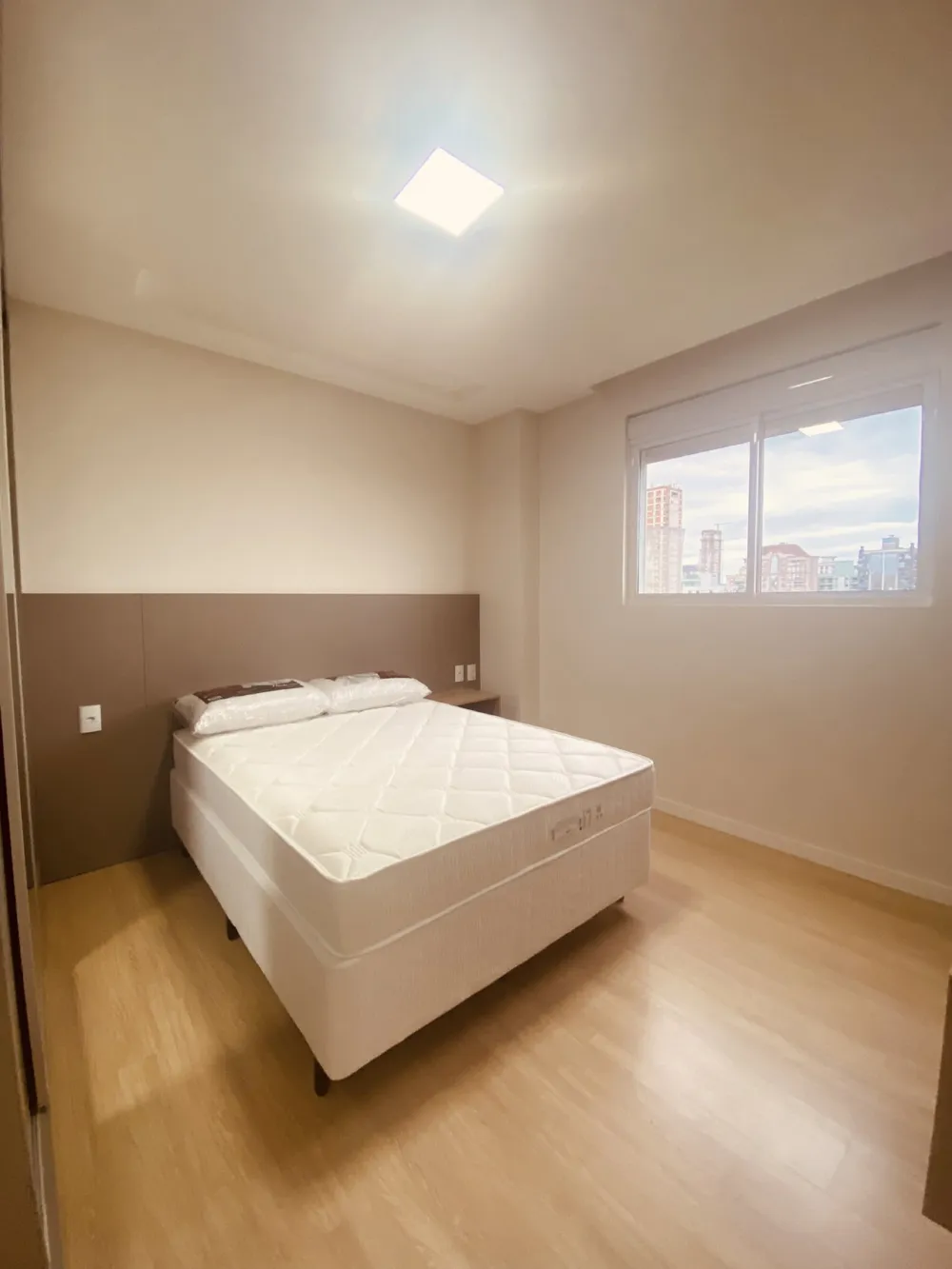 Apartamento para venda no bairro Meia Praia em Itapema