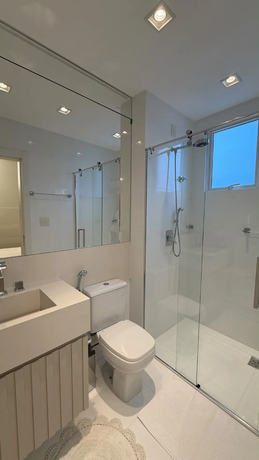 Apartamento para venda no bairro Meia Praia em Itapema