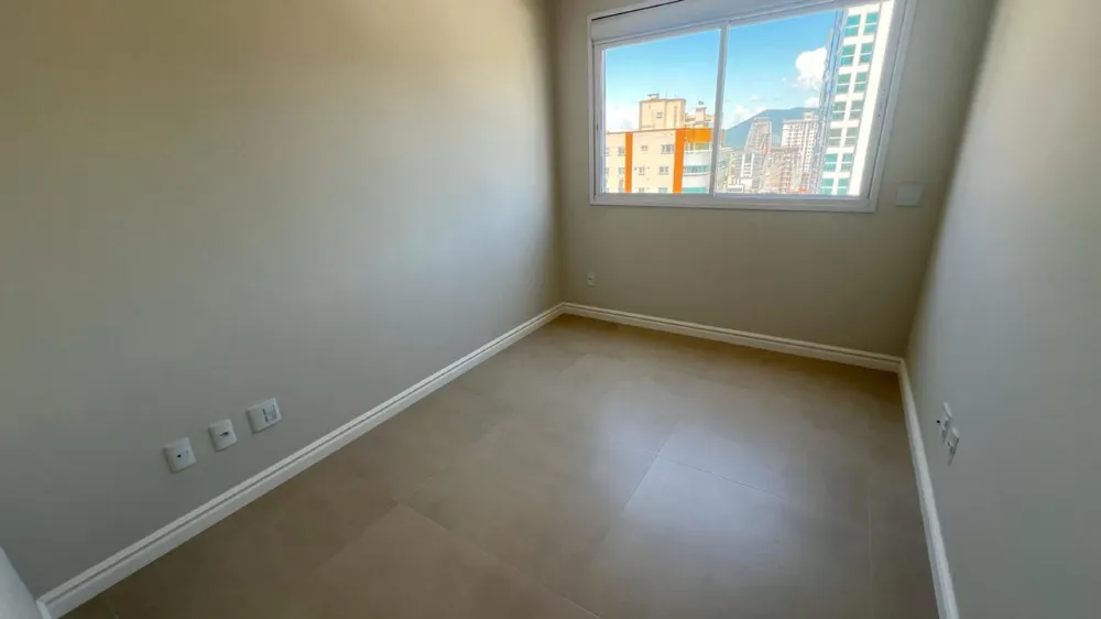 Apartamento 4 quartos para venda no bairro Meia Praia em Itapema