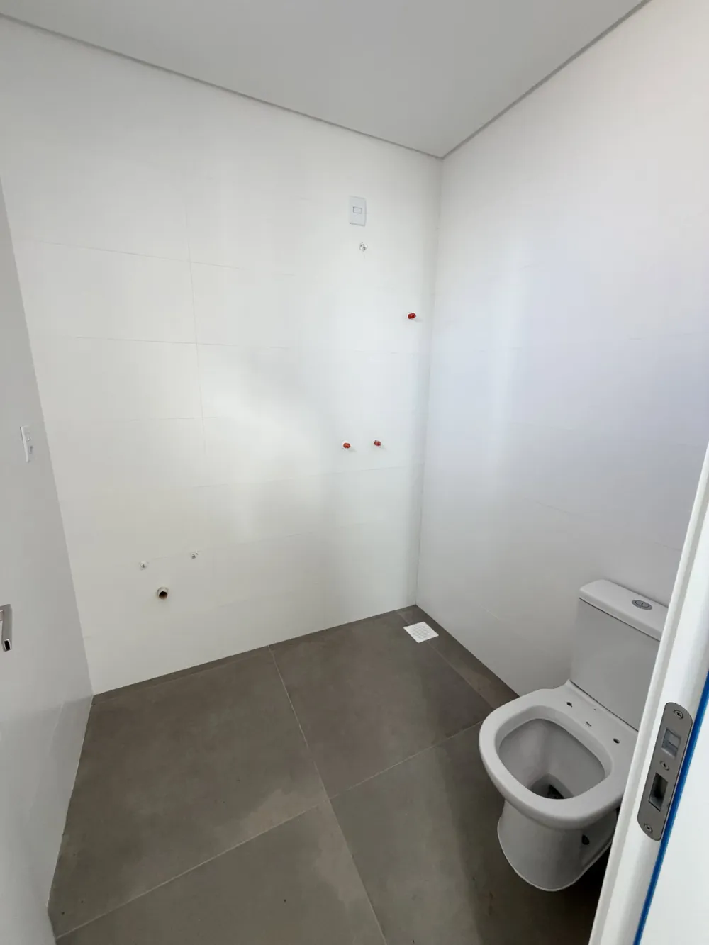 Apartamento para venda no bairro Meia Praia em Itapema