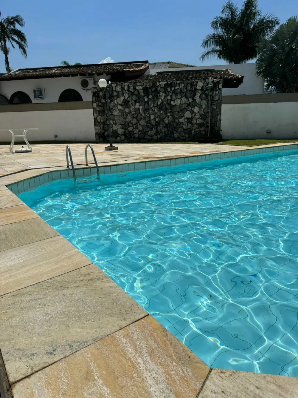 Casa para venda no bairro Praia de Pernambuco em Guarujá