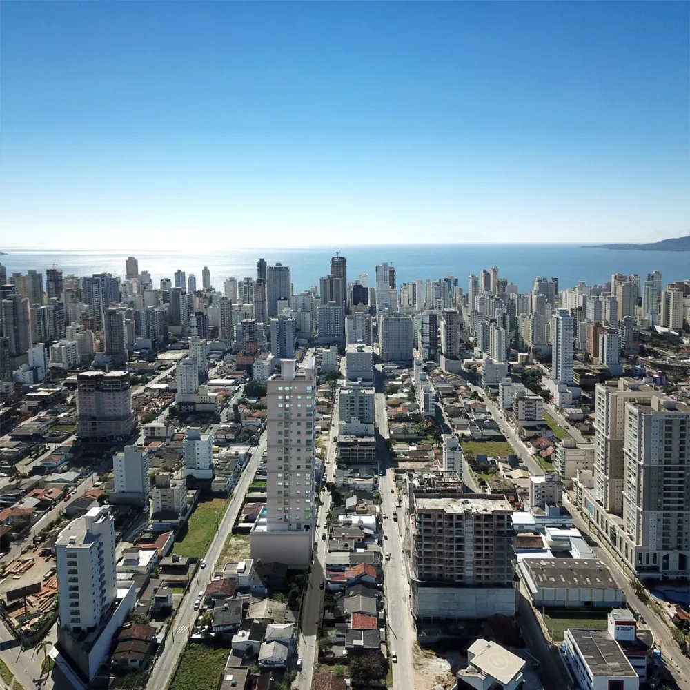 Apartamento 4 quartos para venda no bairro Meia Praia em Itapema