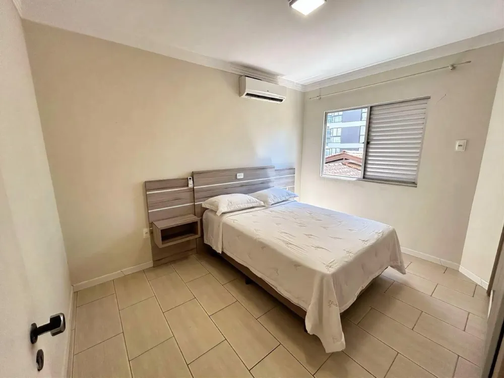 Apartamento para venda no bairro Meia Praia em Itapema
