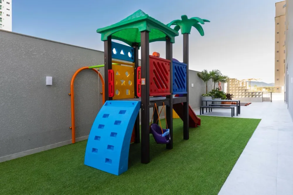 Apartamento para venda no bairro Meia Praia em Itapema