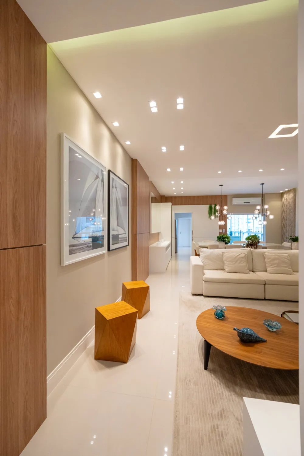 Apartamento para venda no bairro Meia Praia em Itapema