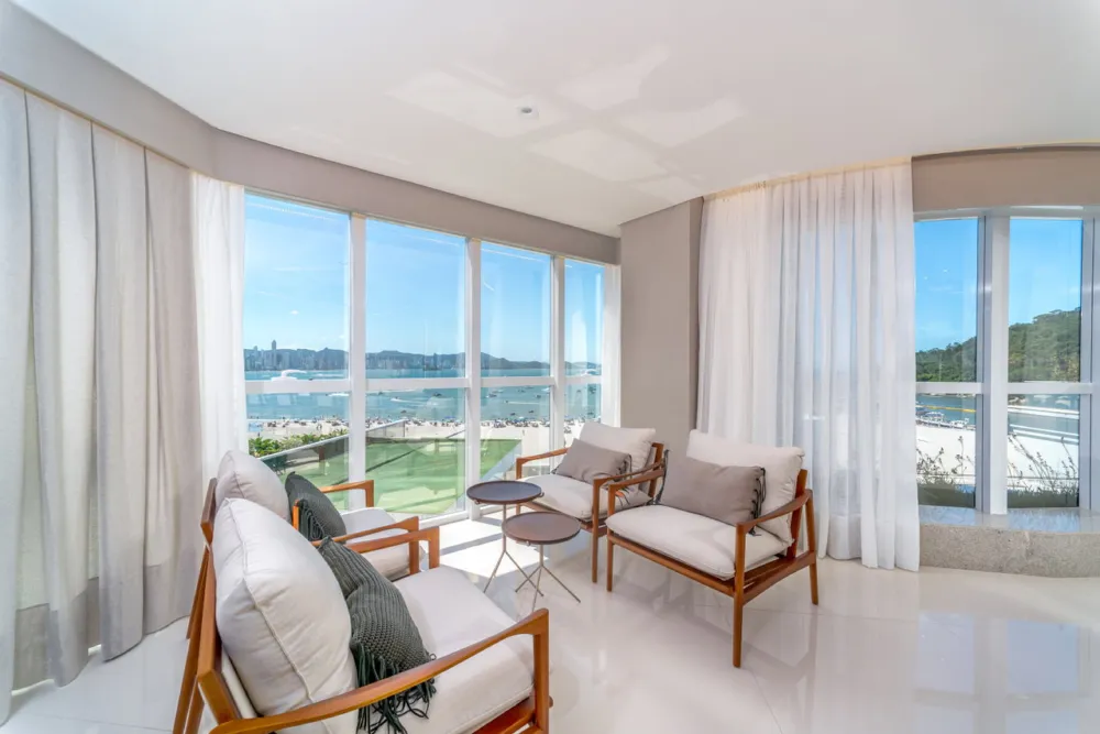 Apartamento para venda no bairro Centro em Balneário Camboriú