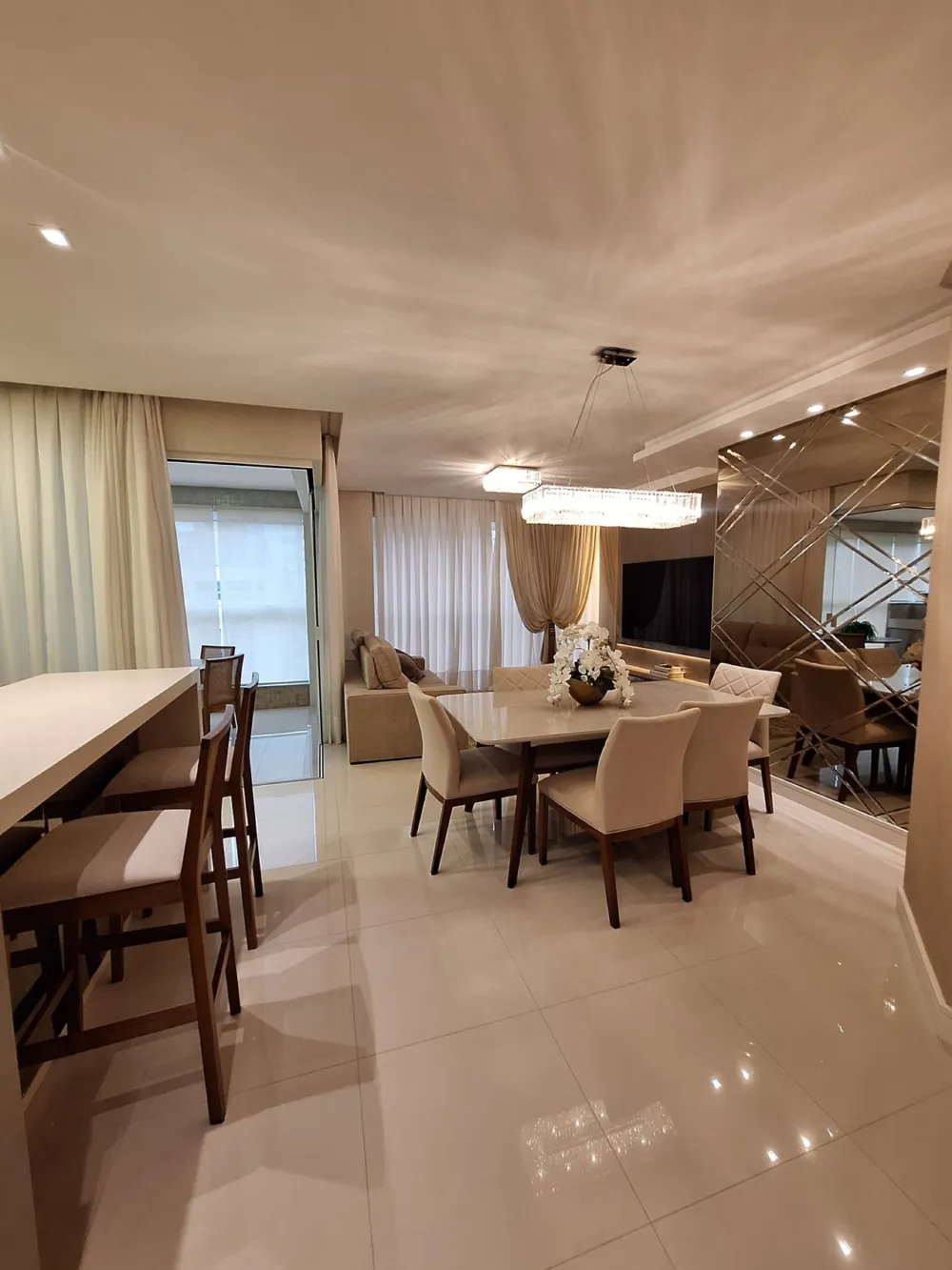 Apartamento 3 quartos para venda no bairro Meia Praia em Itapema