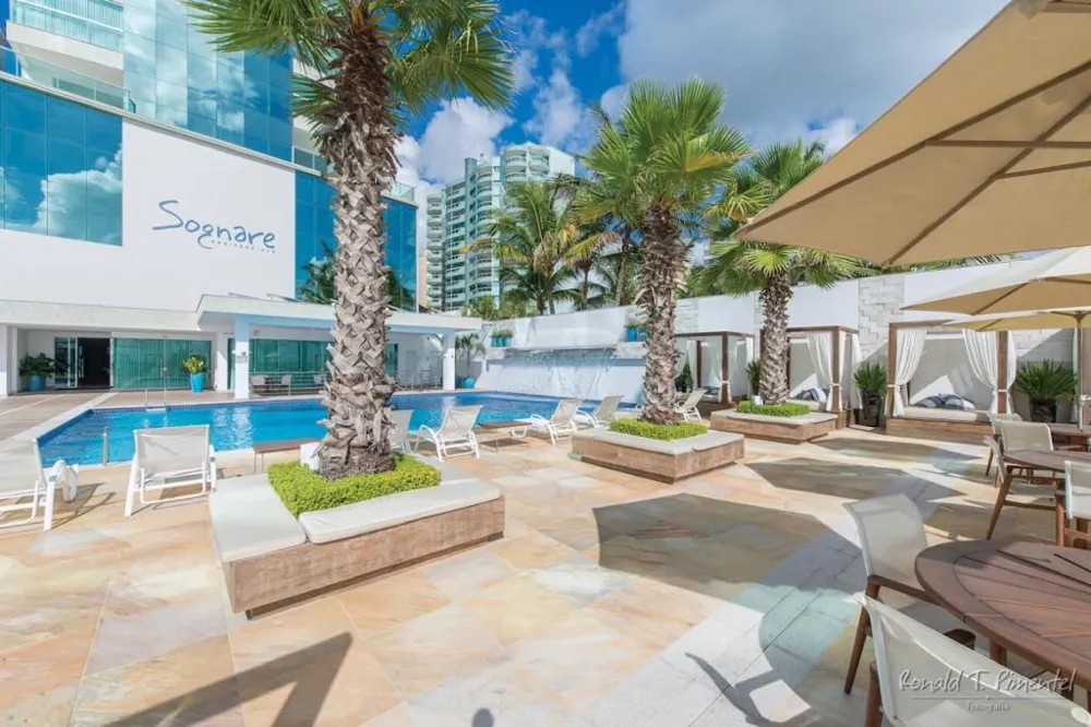 Apartamento para venda no bairro Meia Praia em Itapema