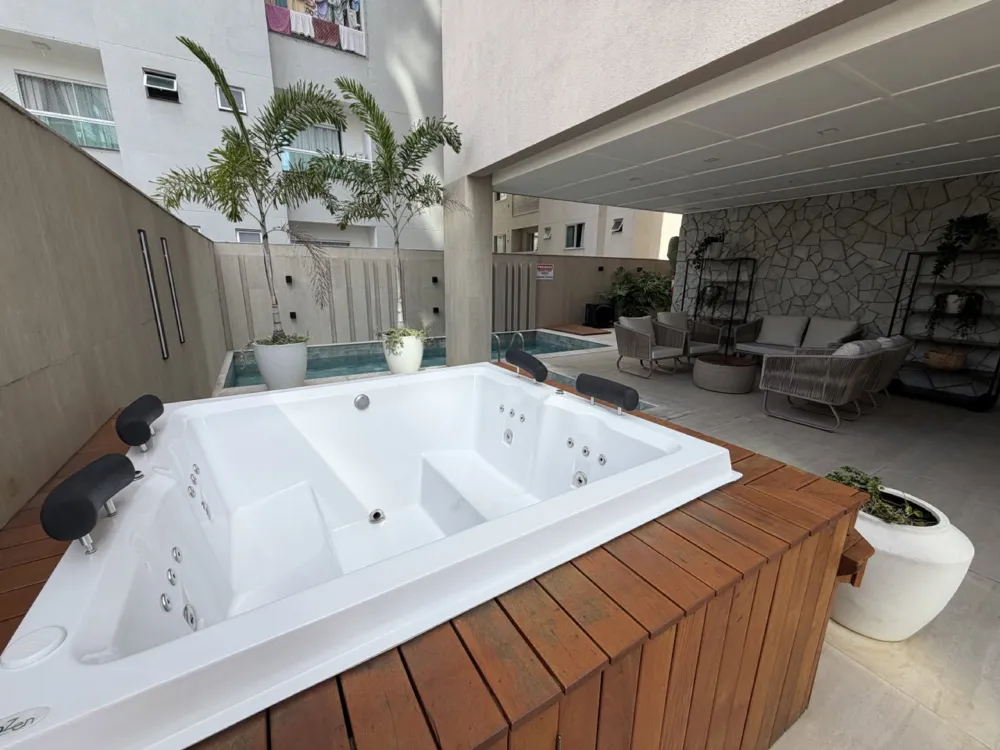 Apartamento para venda no bairro Meia Praia em Itapema