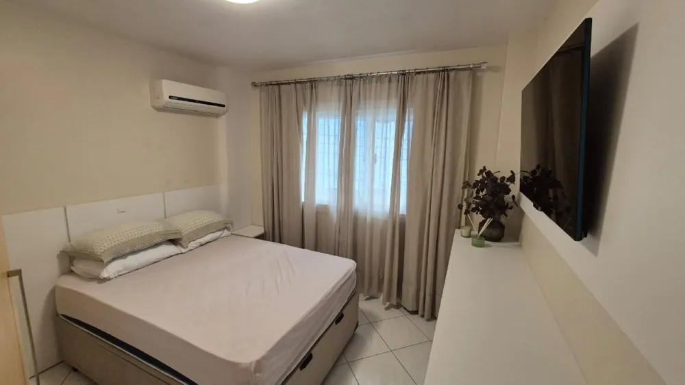 Apartamento para venda no bairro Meia Praia em Itapema