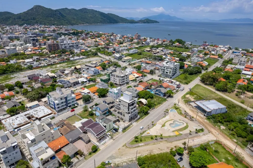 Apartamento para venda no bairro Canto Grande em Bombinhas