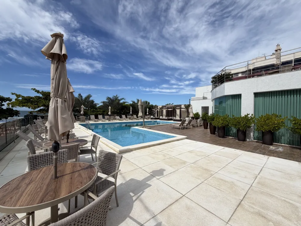 Apartamento para venda no bairro Meia Praia em Itapema
