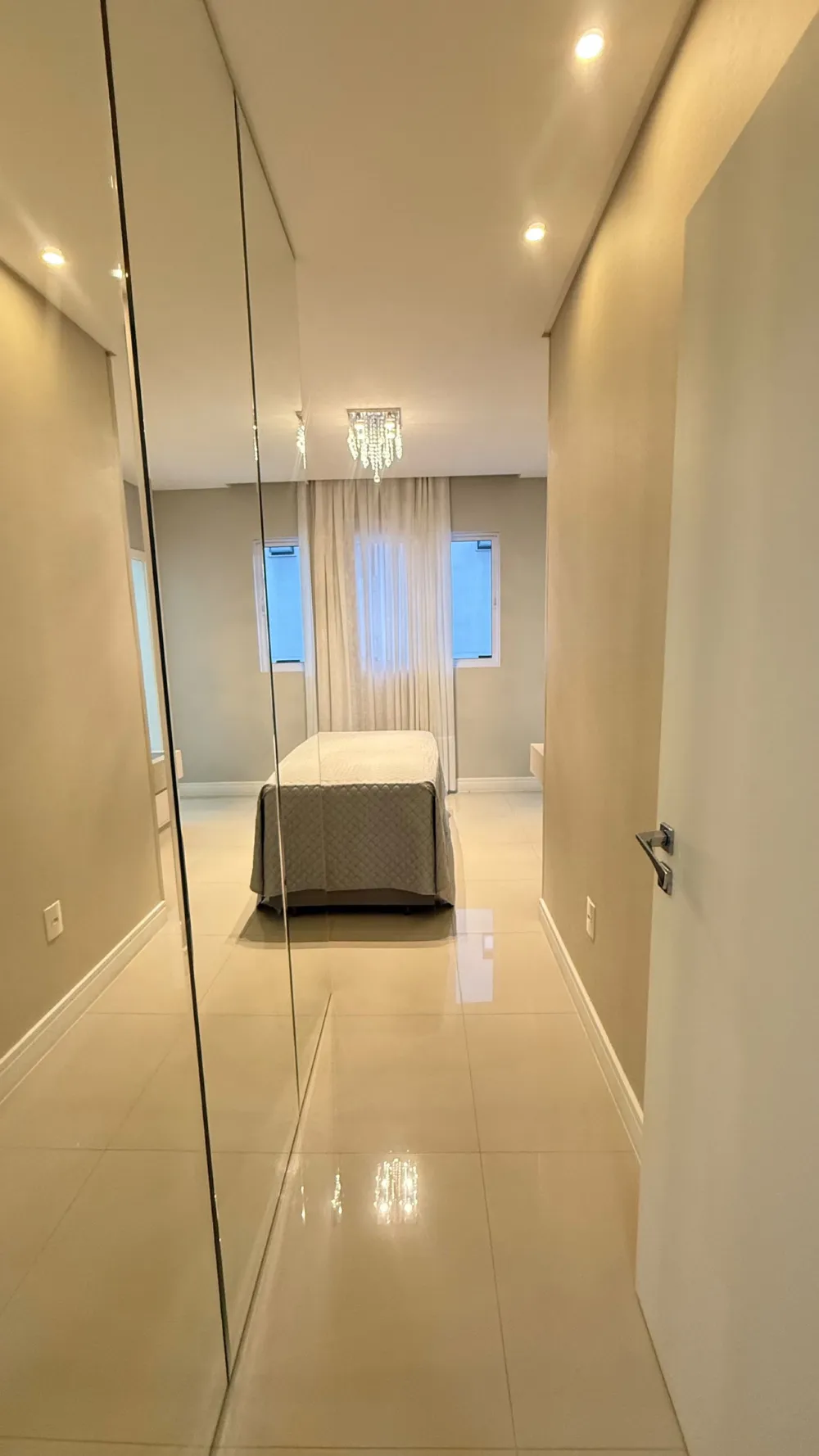 Apartamento 3 quartos para venda no bairro Meia Praia em Itapema