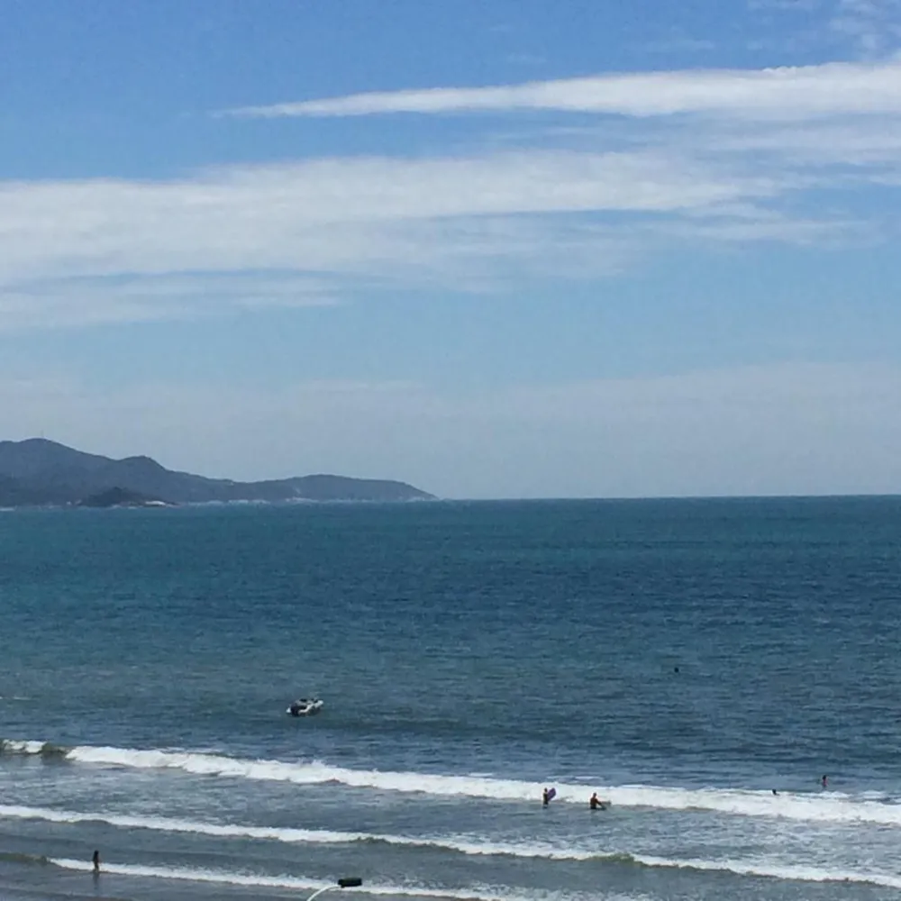 Apartamento para venda no bairro Meia Praia em Itapema